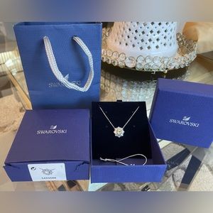 Swarovski necklace pendant starburst